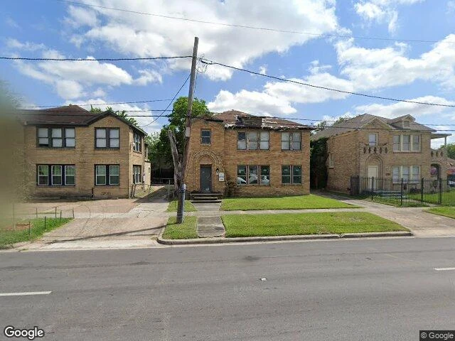 House image located at Houston, TX 77004