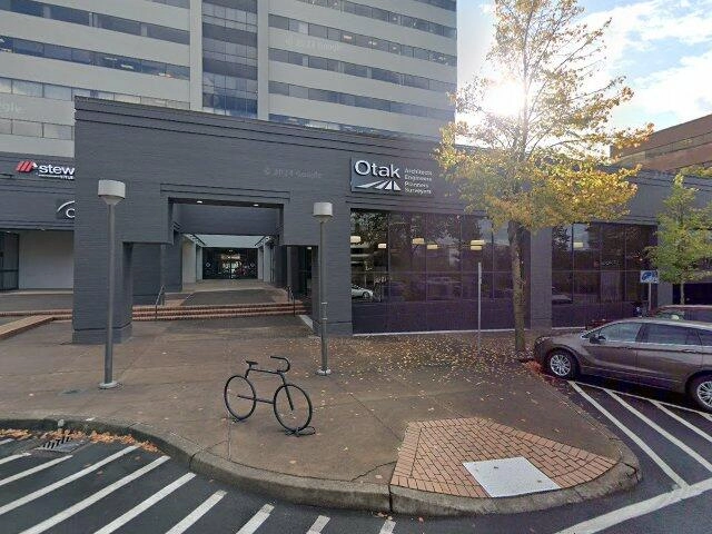 House image located at Muscatine, IA 52761