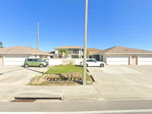 House image located at Cape Coral, FL 33914