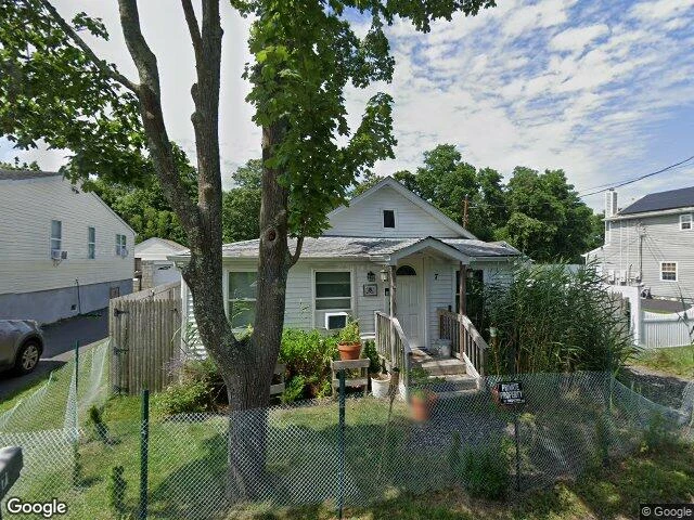 House image located at Mastic Beach, NY 11951