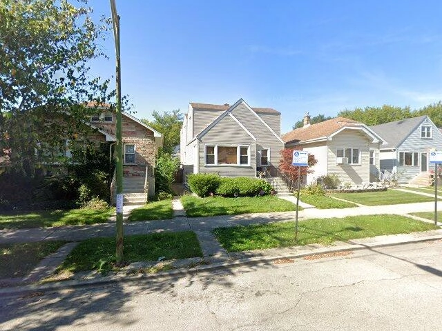 House image located at Chicago, IL 60634