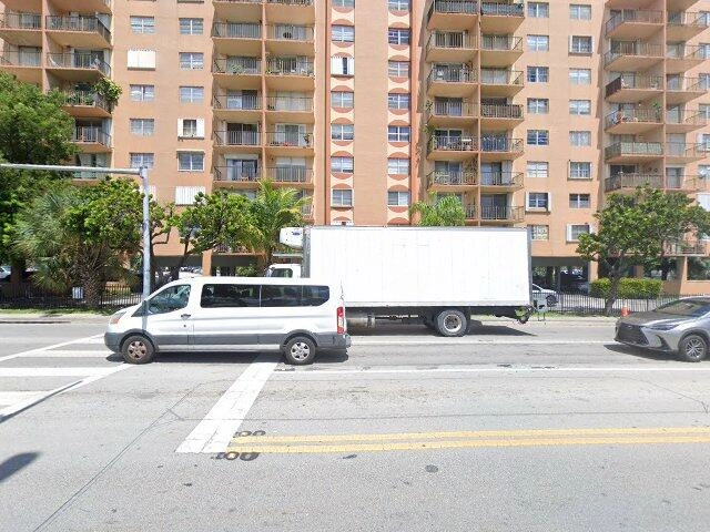 House image located at Miami, FL 33161