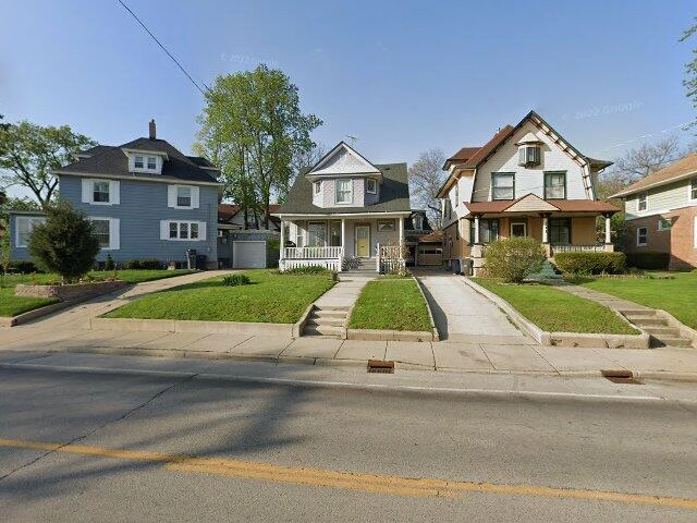 House image located at Waltham, MA 02453