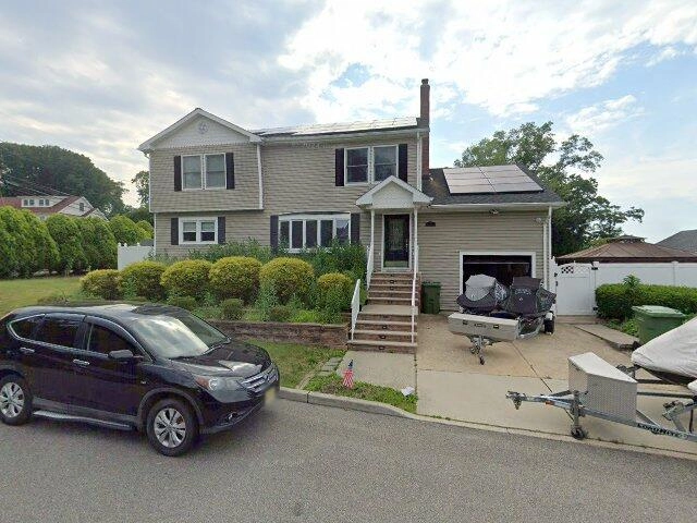 House image located at Parlin, NJ 08859