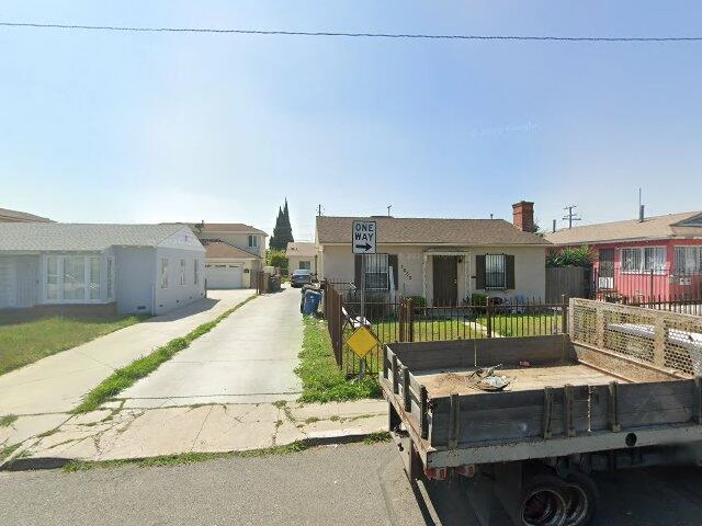 House image located at Chicago, IL 60643