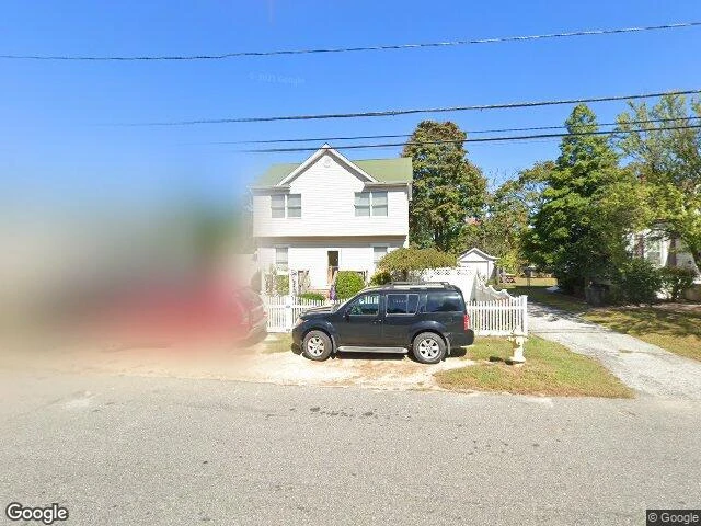 House image located at Islip, NY 11751