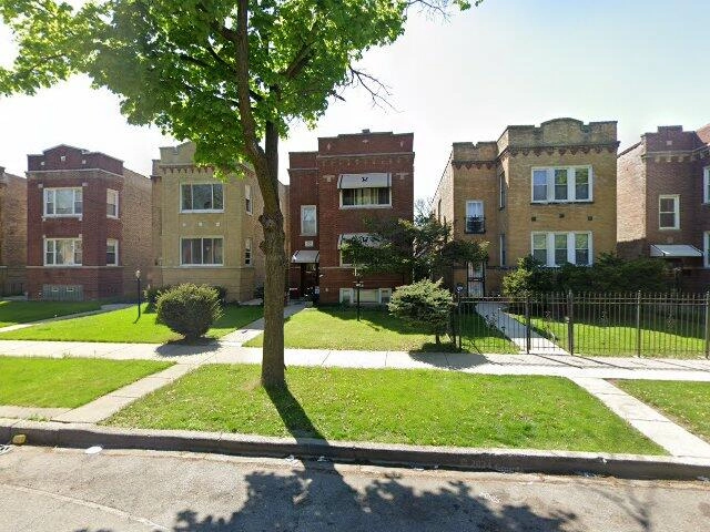 House image located at Chicago, IL 60639