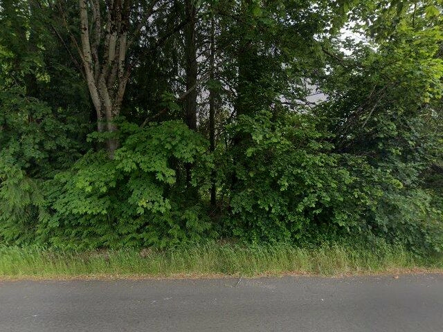 House image located at Eugene, OR 97404