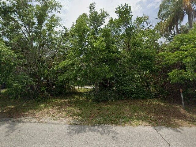 House image located at Zephyrhills, FL 33542