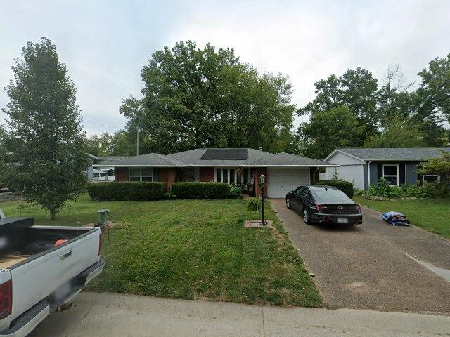 House image located at Belleville, IL 62221