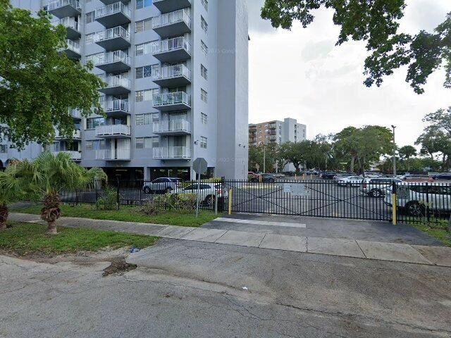 House image located at Miami, FL 33161