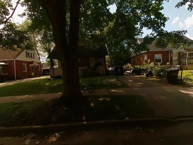 House image located at Akron, OH 44320