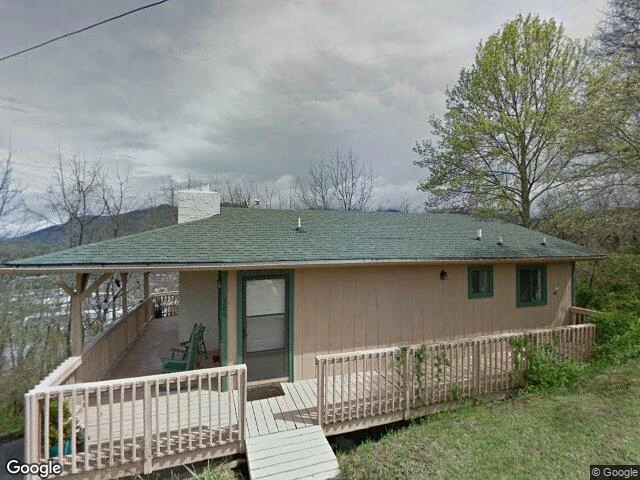 House image located at Waynesville, NC 28786