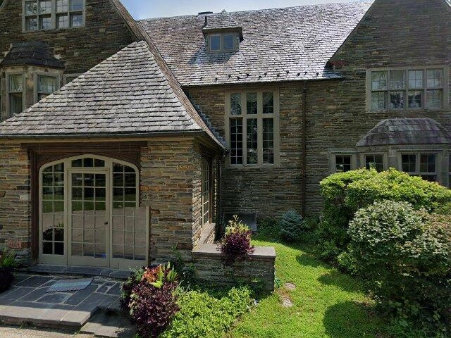 House image located at Philadelphia, PA 19118