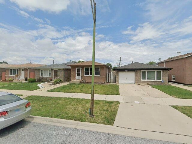 House image located at Chicago, IL 60633