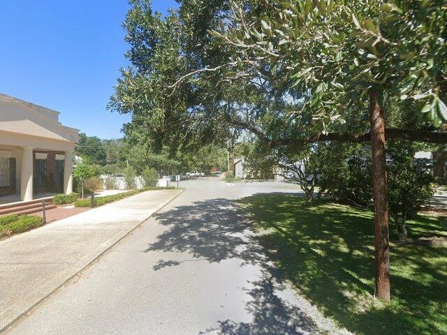 House image located at Lake Panasoffkee, FL 33538