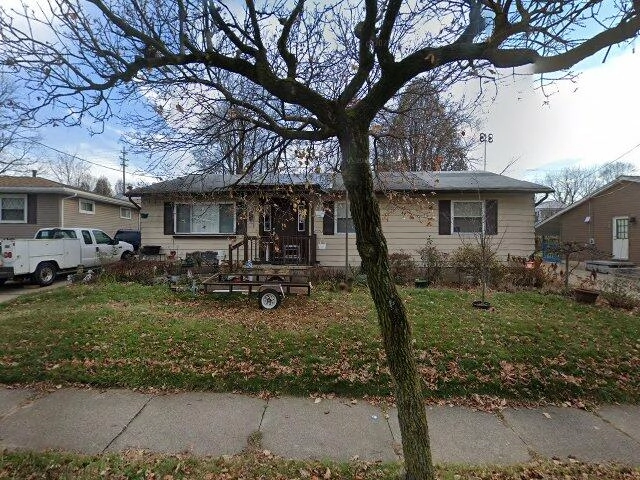 House image located at Akron, OH 44310