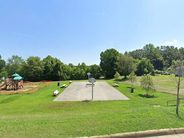 House image located at Farmville, VA 23901