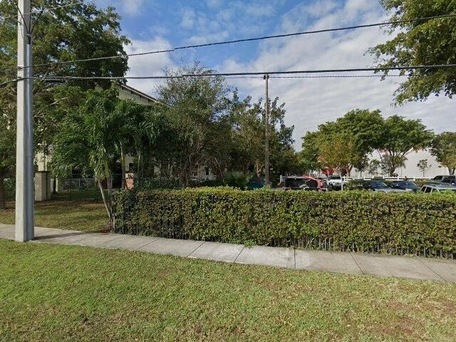 House image located at Miami, FL 33172