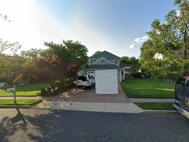 House image located at Oaklyn, NJ 08107