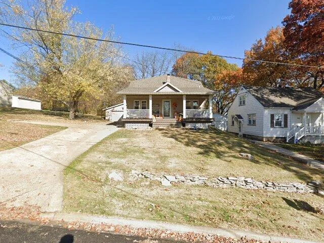 House image located at Peoria, IL 61607