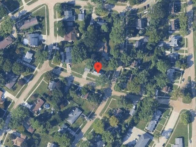 House image located at Wayne, MI 48184