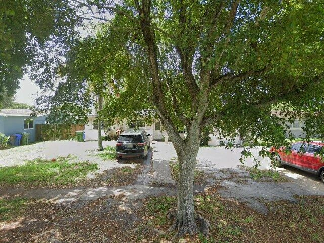 House image located at Hollywood, FL 33023