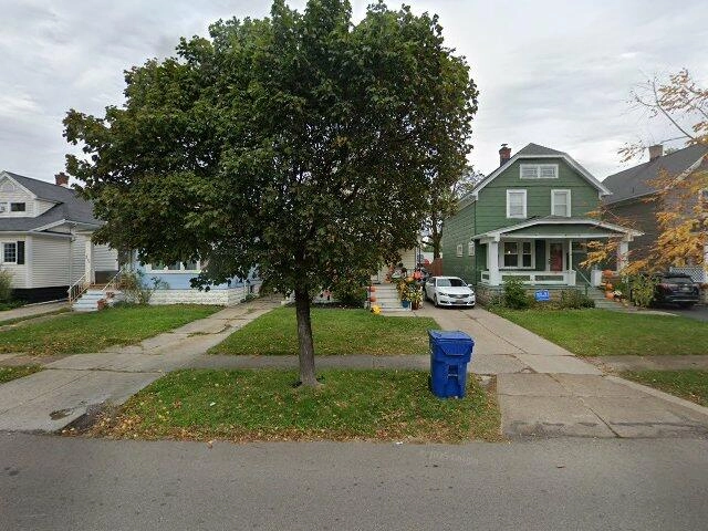 House image located at Bellwood, IL 60104