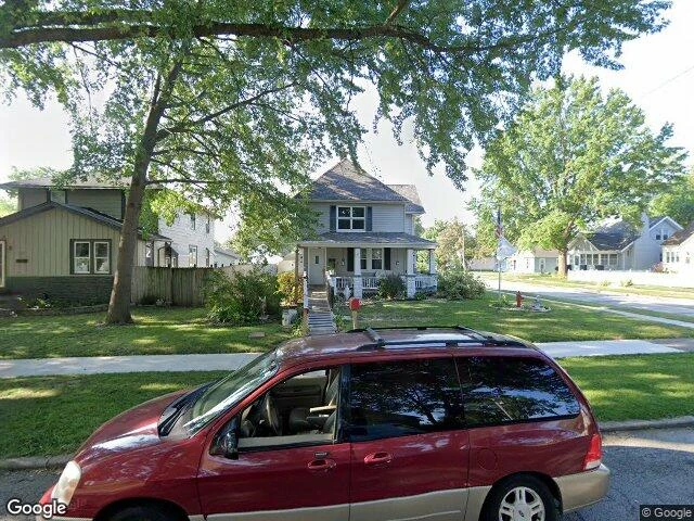 House image located at Moline, IL 61265