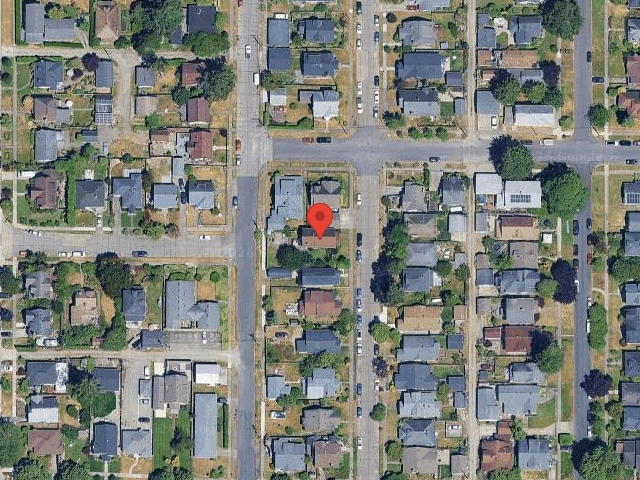 House image located at Elwood, IN 46036