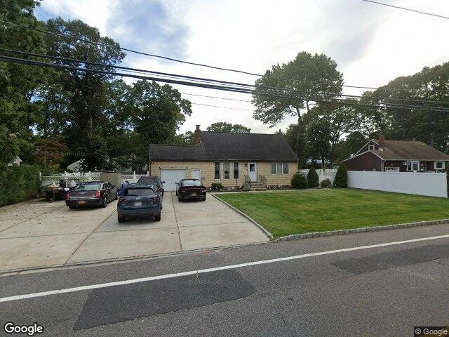 House image located at West Islip, NY 11795
