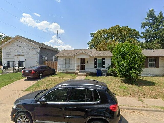 House image located at Dallas, TX 75215