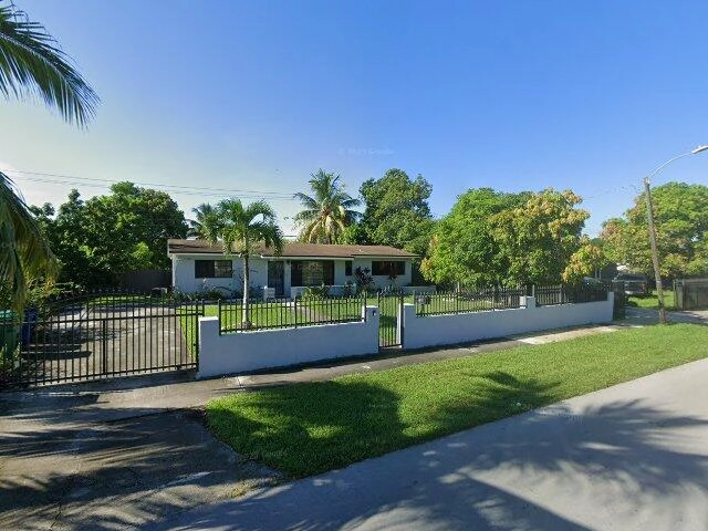 House image located at Miami, FL 33169