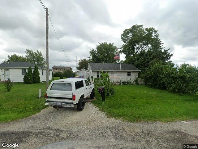 House image located at East Peoria, IL 61611