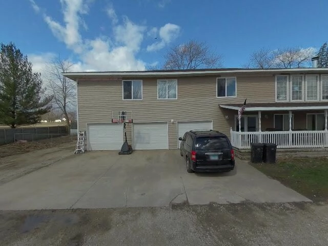 House image located at Blue Mound, IL 62513