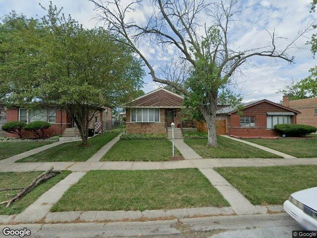 House image located at Dolton, IL 60419