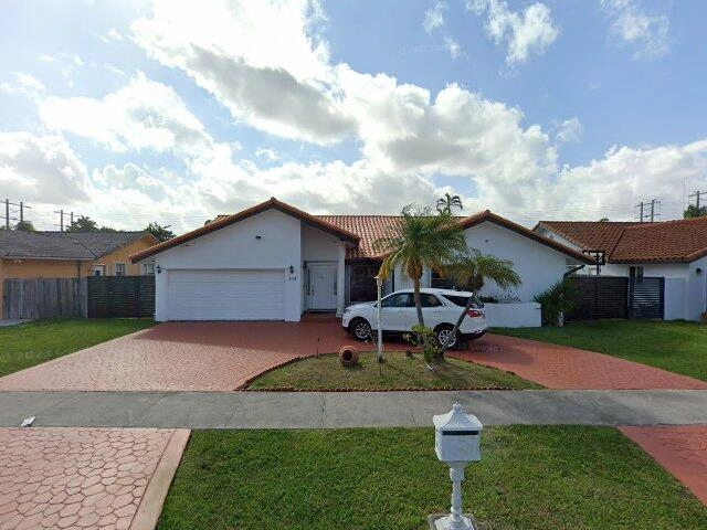 House image located at Miami, FL 33182