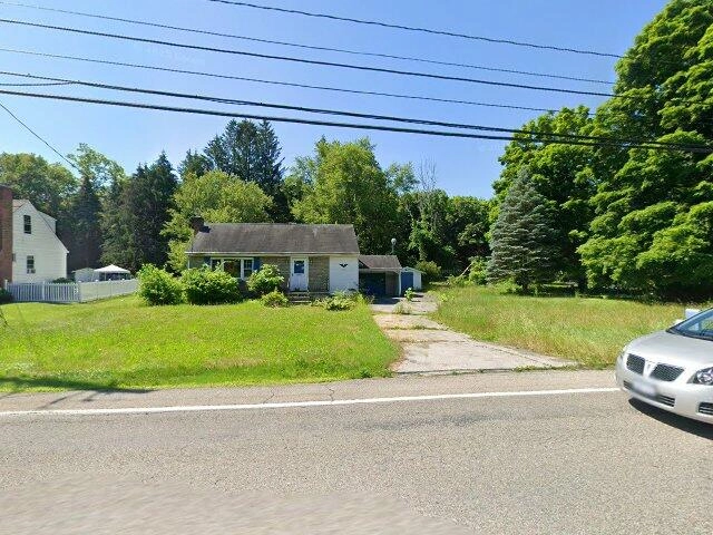House image located at Hyde Park, NY 12538