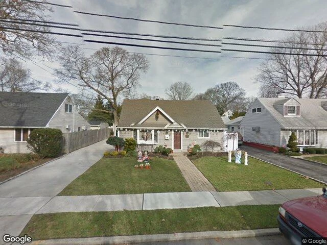 House image located at Massapequa, NY 11758
