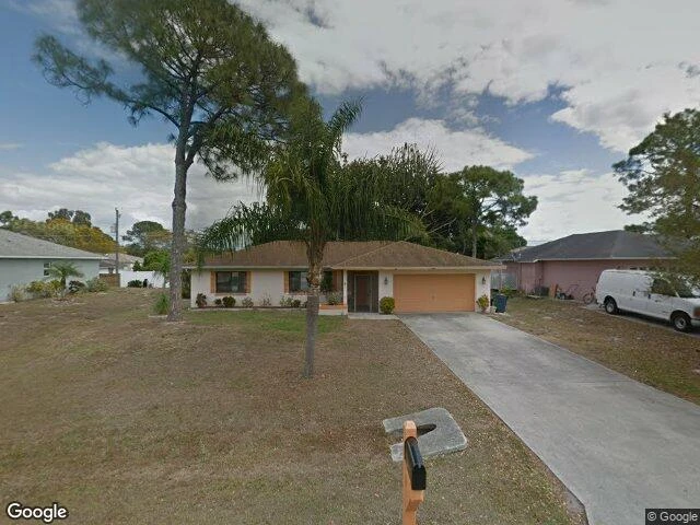 House image located at Fort Myers, FL 33967