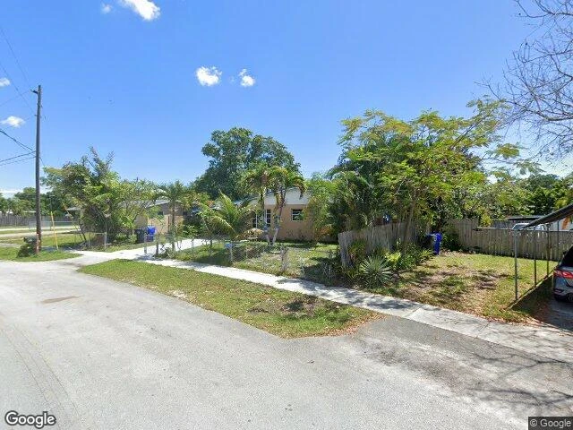 House image located at Hollywood, FL 33023