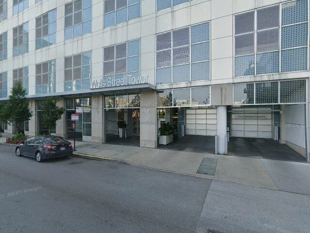 House image located at Chicago, IL 60607