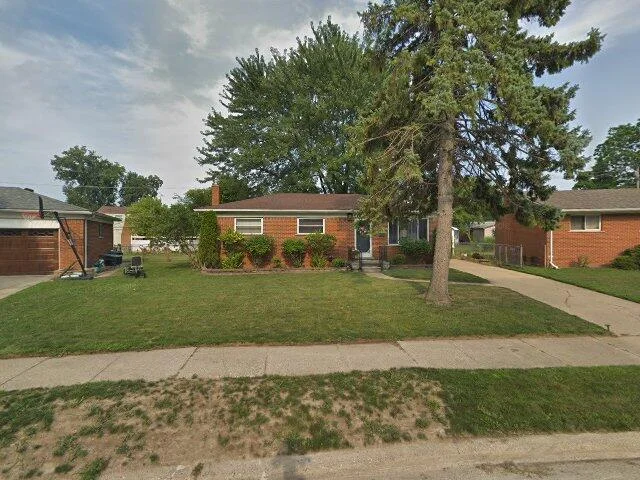 House image located at Mount Clemens, MI 48043