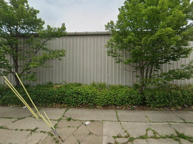 House image located at Carpentersville, IL 60110