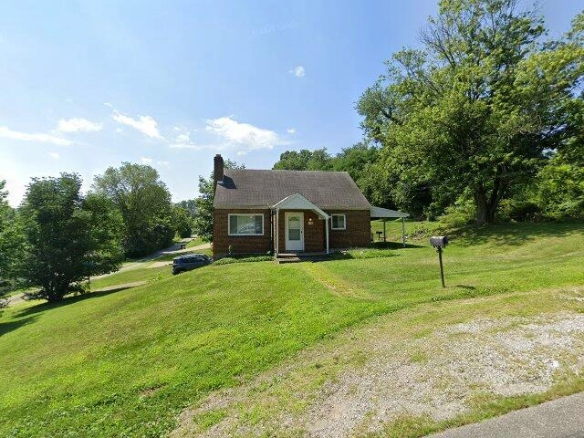 House image located at Houston, PA 15342