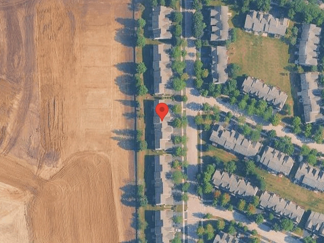House image located at Aurora, IL 60503