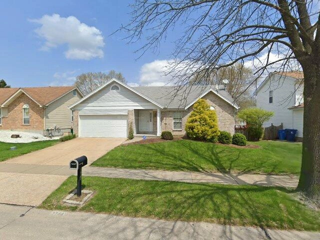 House image located at Florissant, MO 63031