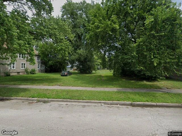 House image located at Chicago, IL 60609