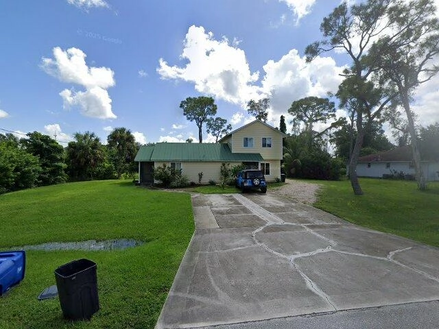 House image located at Fort Myers, FL 33967