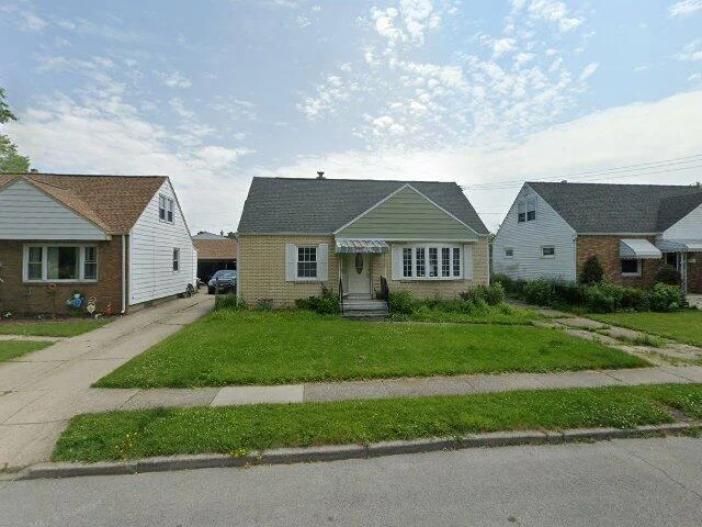 House image located at Buffalo, NY 14212